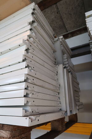 Palle med hylder til lagerreoler 400x1000