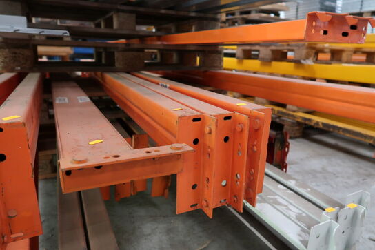 8 stk. vanger til pallereoler