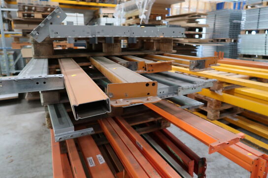 13 stk. vanger til pallereoler