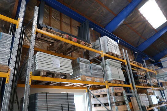 2 fag pallereoler uden indhold