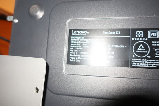 Computerskærm LENOVO , mus, tastatur, labelprinter BROTHER samt computer LENOVO ThinkCentre E73