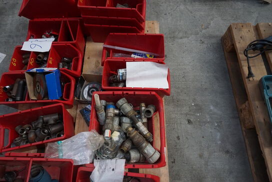 Diverse fittings 