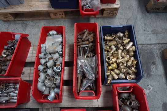 Diverse fittings 