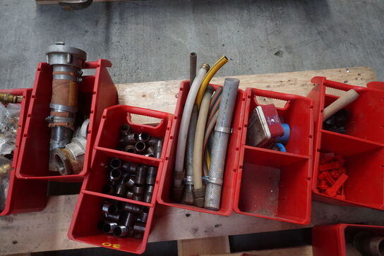 Diverse fittings 