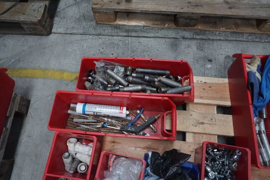 Diverse fittings 