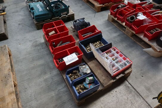 Diverse fittings 
