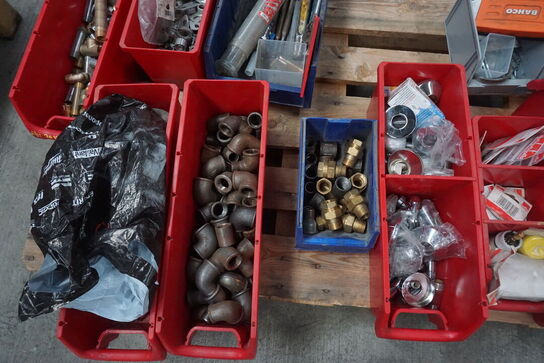 Diverse fittings 