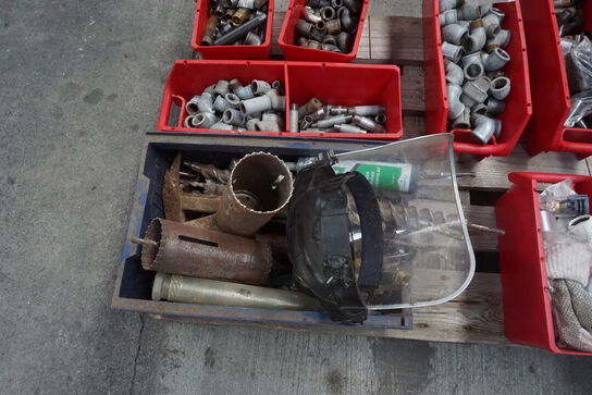 Diverse fittings 