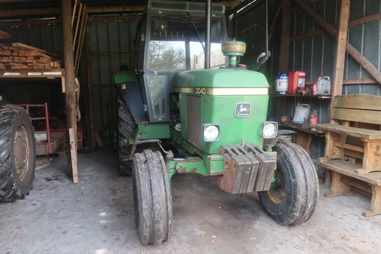 Traktor JOHN DEERE 3040