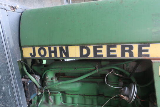 Traktor JOHN DEERE 3040