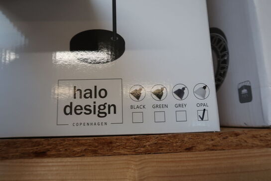 Halo Design CARPENTER Gulvl. Ø15 E14, Opal glas / sort