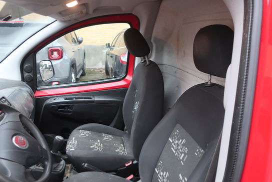 Varebil FIAT Fiorino 1.3 MJT 75 Kassevogn