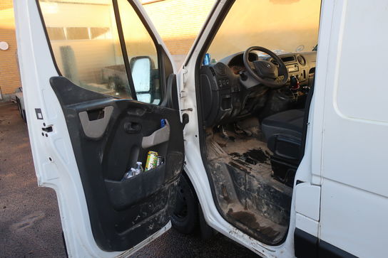 Varebil RENAULT Master 2.3 DCI