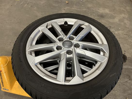 4 stk. vinterdæk 205/50 R17 93H M+S med 17" alufælge AUDI (Momsfri)