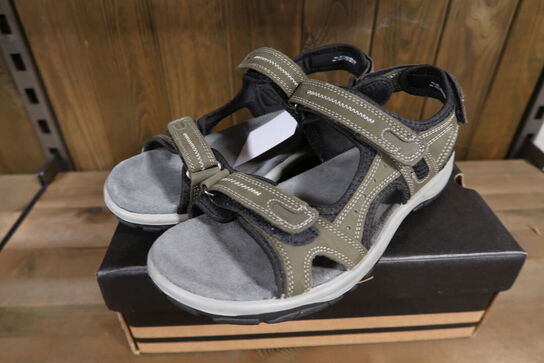 Trekking Herre Sandal model Str. 39 Army