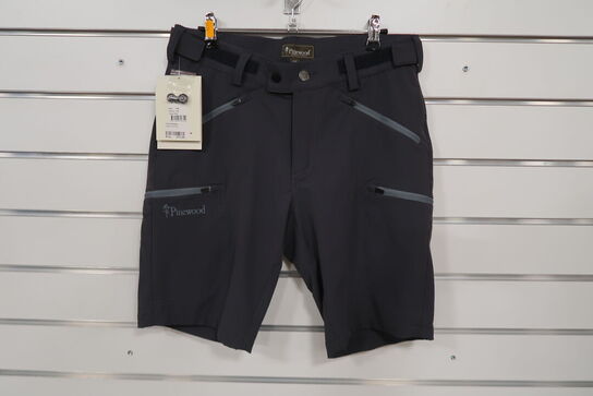 Pinewood Abisko SHORTS Str. 46 Indigo blue