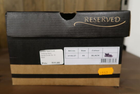 Reserved Trekking Herre Sandal Str 44