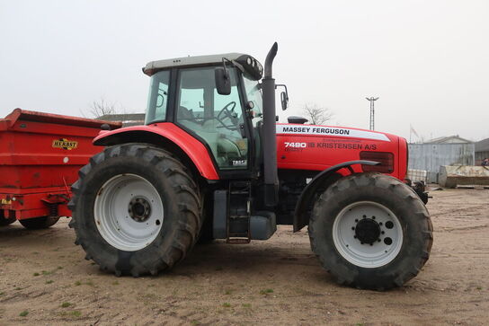 Traktor MASSEY FERGUSON MF 7490