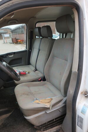 Varebil VOLKSWAGEN Transporter 2,5 Tdi