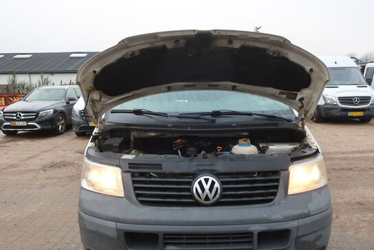 Varebil VOLKSWAGEN Transporter 2,5 Tdi