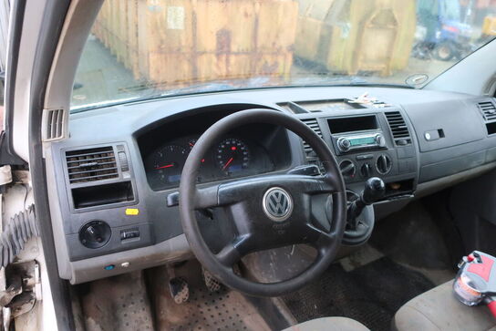 Varebil VOLKSWAGEN Transporter 2,5 Tdi