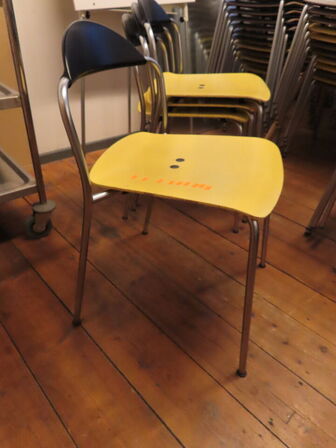 4 stk. stole FRITZ HANSEN, designet af Vico Magistretti