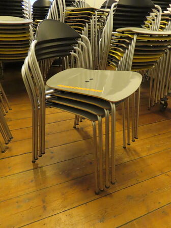 4 stk. stole FRITZ HANSEN, designet af Vico Magistretti