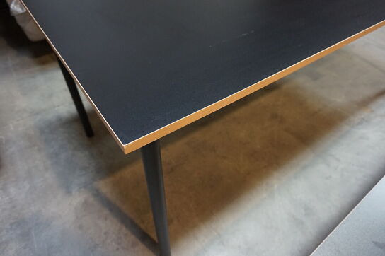 Norr spisebord med bænk- sort 200x90 cm 