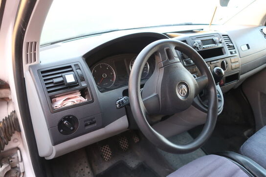 Varebil VOLKSWAGEN Transporter 2.0 Kort BMT 114 HK