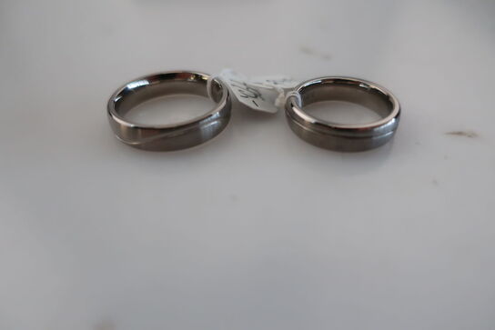 2 stk. ringe i titanium