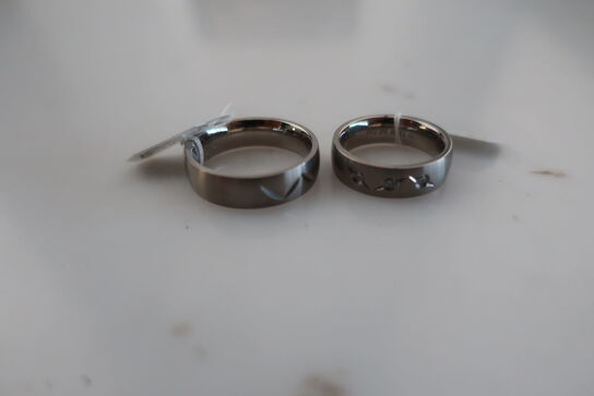 2 stk. ringe i titanium