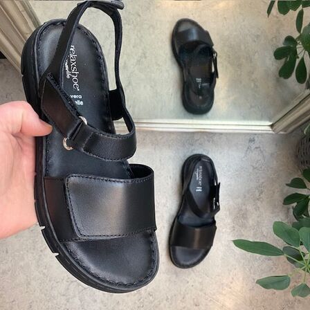 Lækker blød og fleksibel skindsandal i sort Relaxshoe 937-007 - Str. 39