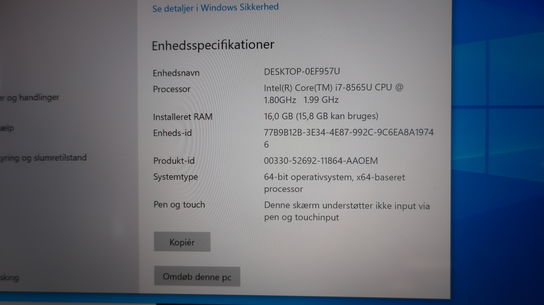 Bærbar computer LENOVO T490s