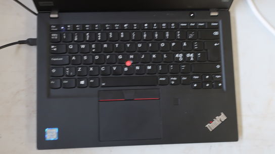 Bærbar computer LENOVO T490s