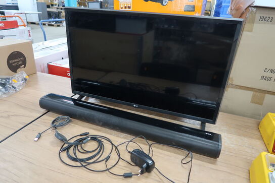 32" LCD TV LG incl. Soundbar and ChromeCast