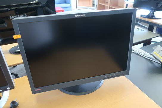 2 stk. monitors DELL samt LENOVO