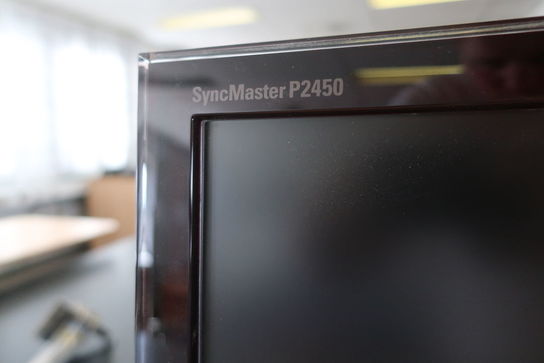 Monitor SAMSUNG SyncMaster P2450