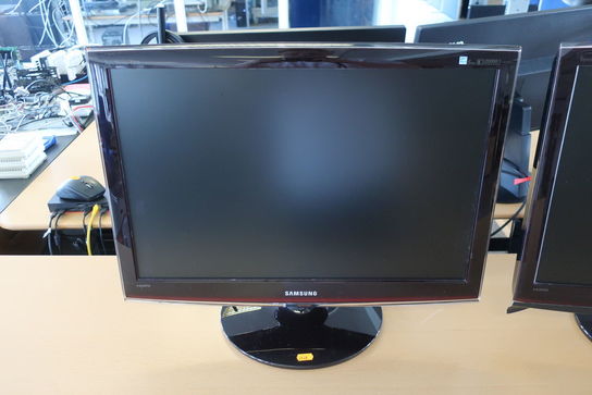 2 stk. monitors SAMSUNG SyncMaster T240