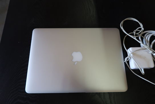 Apple MacBook Air 13" I5-5350U 2017