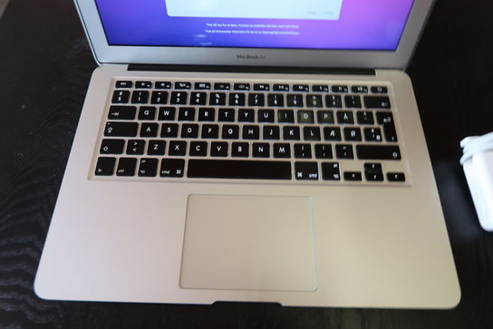 Apple MacBook Air 13" I5-5250U Early 2015