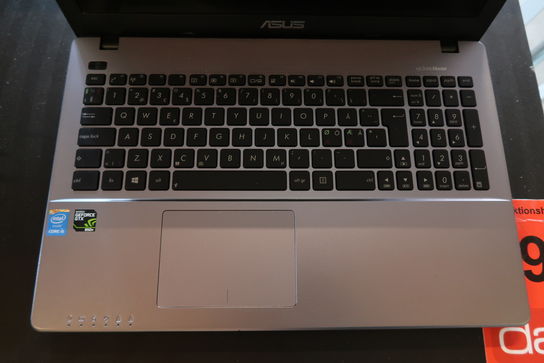 Bærbar, Asus R510J i5