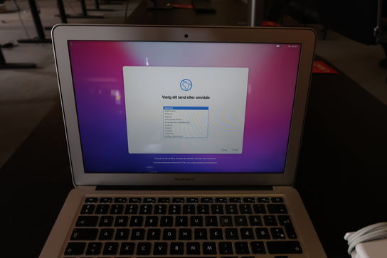 Apple MacBook Air 13" I5-5250U Early 2015