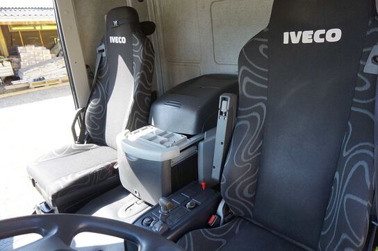 Iveco ML-120 Lastbil med lift Model: E25/fp 252Hk.