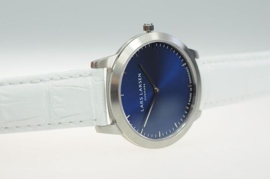 Herreur LARS LARSEN 39 mm.(239P19)