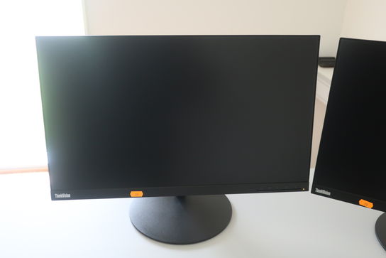 2 stk. skærm Lenovo 24"