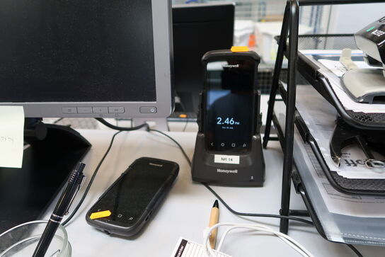 2 stk. håndholdscanner HONEYWELL med ladestation