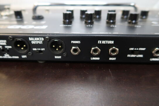 Line 6 Pod HD400 Effect Processor