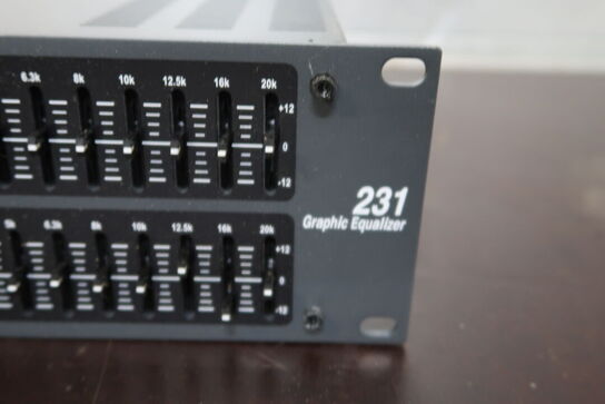 Dbx 231 Graphic Equalizer