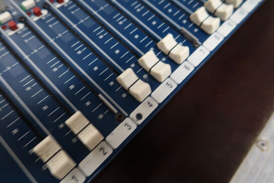 Allen & Heath MixWizard WZ3 16:2