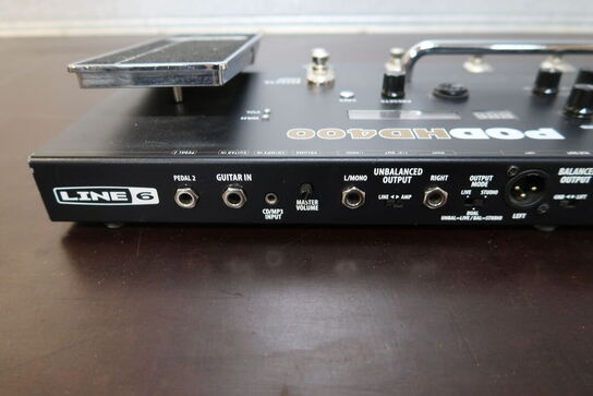 Line 6 Pod HD400 Effect Processor